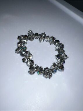 Silver Crystal Cluster Stretch Bracelet - Clear/Silver Sparkle